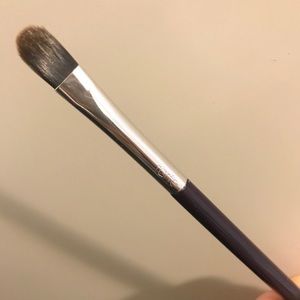 Tarte Flat Concealer Brush
